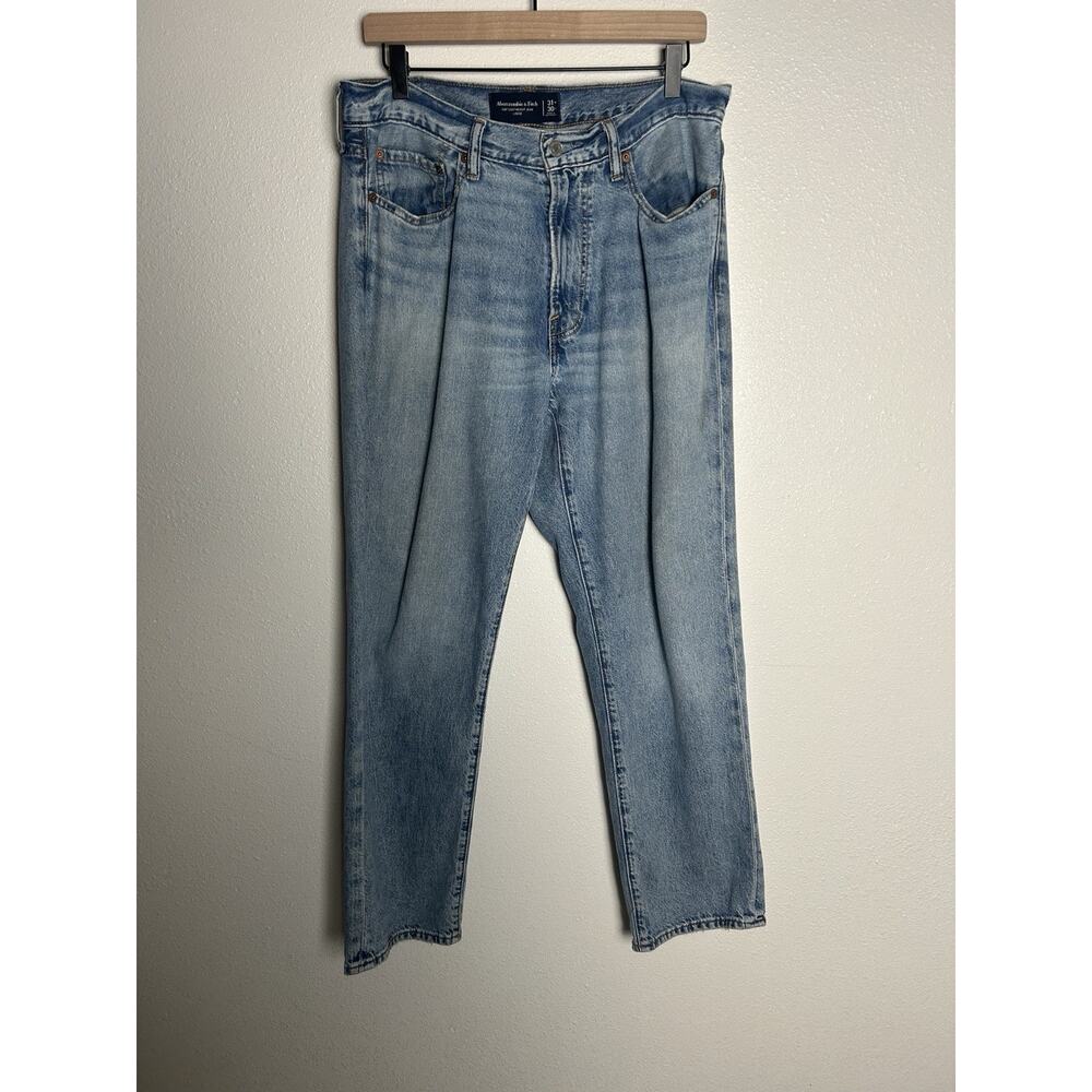 Abercrombie & Fitch Men's 90’s Loose Jeans Medium Wash Size 31x30